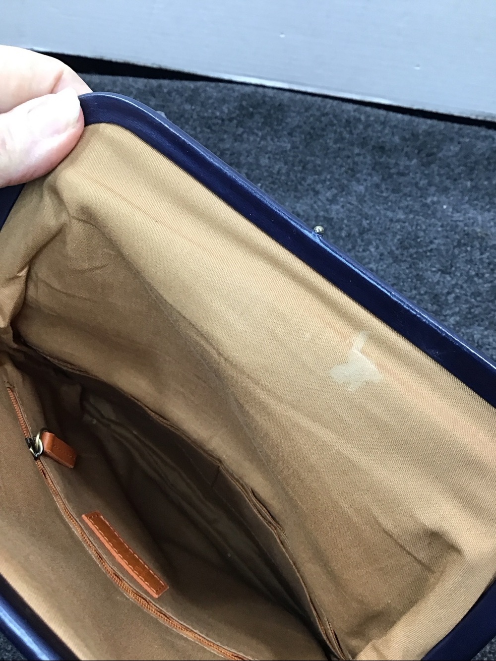 Hobo Int Classic Navy Leather fold over Wristlet Clutch - Picture 8 of 11